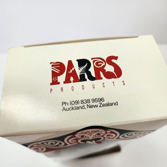 Vintage Parrs New Zealand Wahine Porcelain Doll 8" in Box - Picture 2 of 9